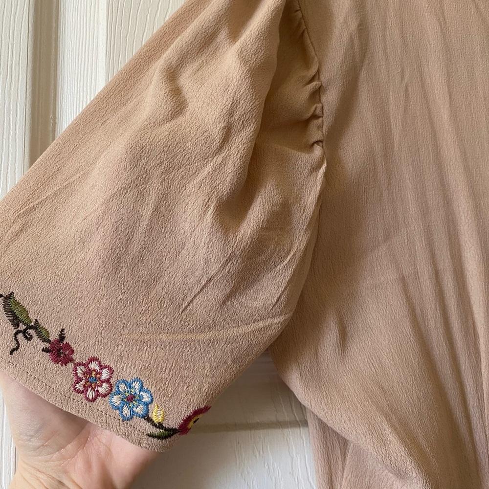 Embroidered Dress - Picture 5 of 6